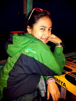 RossyRossie's profile picture. It's not the mountain we conquer but ourselve. Isn't Life If You Not Go Anywhere and Everywhere