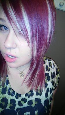fuck what they say, its your life, live it your way. im intriguing and funny and ijdgaf. get to know me (: