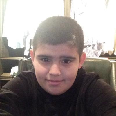 hey guys im new on twitter but im also a gamer basktball guy and dancer