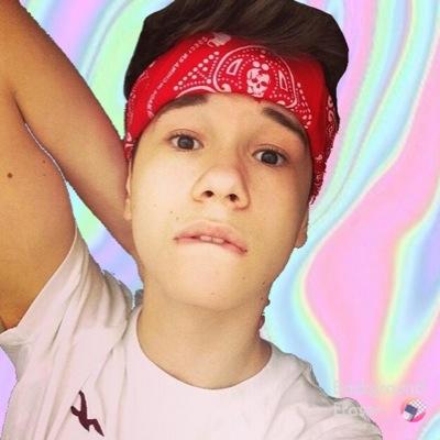 Ayee I'm Liz and I just gave you a free follow! Please follow me back on my main account❤️ // @Lizzzie_Lizzz