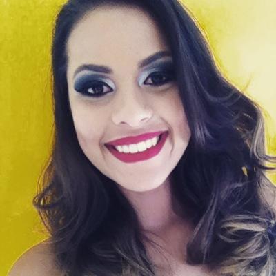 Estudante de psicologia, Filha de Deus, ser humano em busca das promessas!