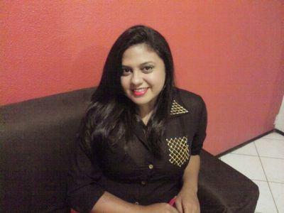 Serva de Deus, esposa, adventista, amiga,conhecedora de nada e aprendiz de tudo.