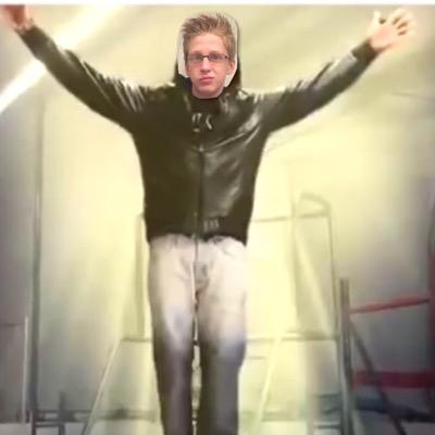 OldZienide's profile picture. Memeber of YV.