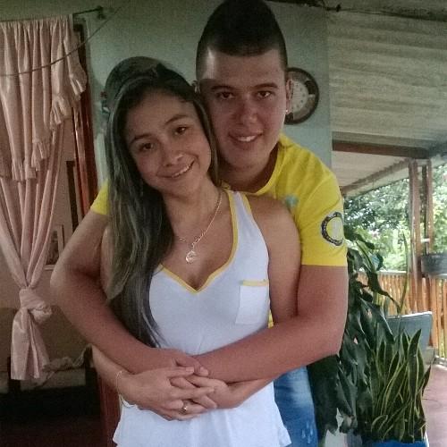 Leiidyochoaa2's profile picture. @brahyan_11 gracias x todo los momentos que me has dado y x tratarme como una Reyna te amoo