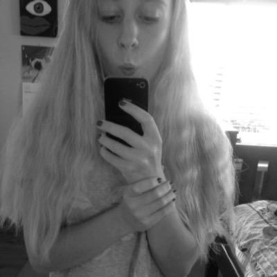 MiaWildxxx's profile picture. Liam Payne waved at me