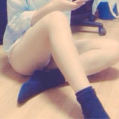 ecec_sn's profile picture. お金に困ってます。下着とか売りますので、買ってくださる方はDMへ。できる限り希望に応えたいとおもっているので、声かけてくださいね(*´ー｀*)