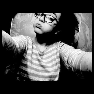 I've been on twitter for a while, im not telling my other twitter name, this my vent account. i hate my life basicaly, and only like very few people.