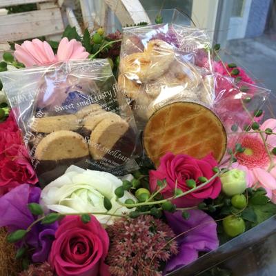 フローラル花づくし 札幌市西区琴似花屋 フローラル花づくし お花の楽しい情報発信中 遊びに来てくださいね 大切な方が入院 元気になってもらいたい そう思った時に贈るお花は T Co K6jmrd1kz2