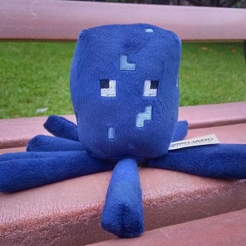 Boutique de produits dérivés Minecraft. http://t.co/bCGPjrAOaF