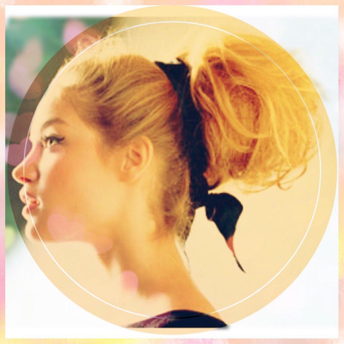 かわいい ヘアアレンジ 前髪と同じ方向にうしろ髪を流すだけのワンサイドヘア簡単アレンジヽ ｴ ﾉ髪を片方に寄せる動作にドキッとしちゃう男性も多いとか ヘアアレンジ ファッション デート Hairstyles Fashion Http T Co Z7n81vy2tz