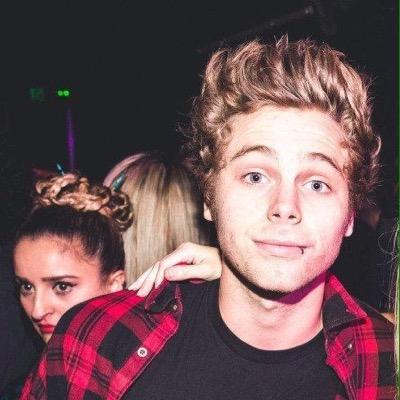 @lukehemmings08 is my everything

||Rp||FL||