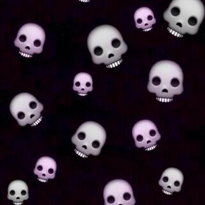 mylifeisoverrr's profile picture. 