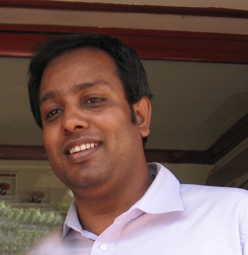 thesmartidea's profile picture. Love to play with ideas. Working on a concept that pays for viewing advertisement  http://t.co/9WbFzntcAP dont forget to vote if you like it