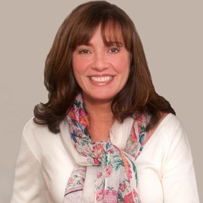 VivRobinsDesign's profile picture. Interior Designer, Love Architecture/Antiques and mixing vintage with modern