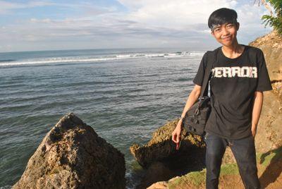 -dokter muda nissan b. rahmat,was born to be awesome not perfect