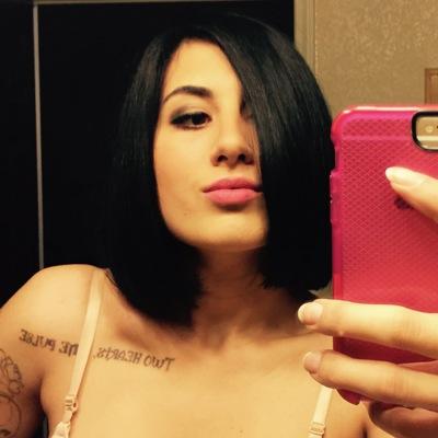 violasamadi's profile picture. 