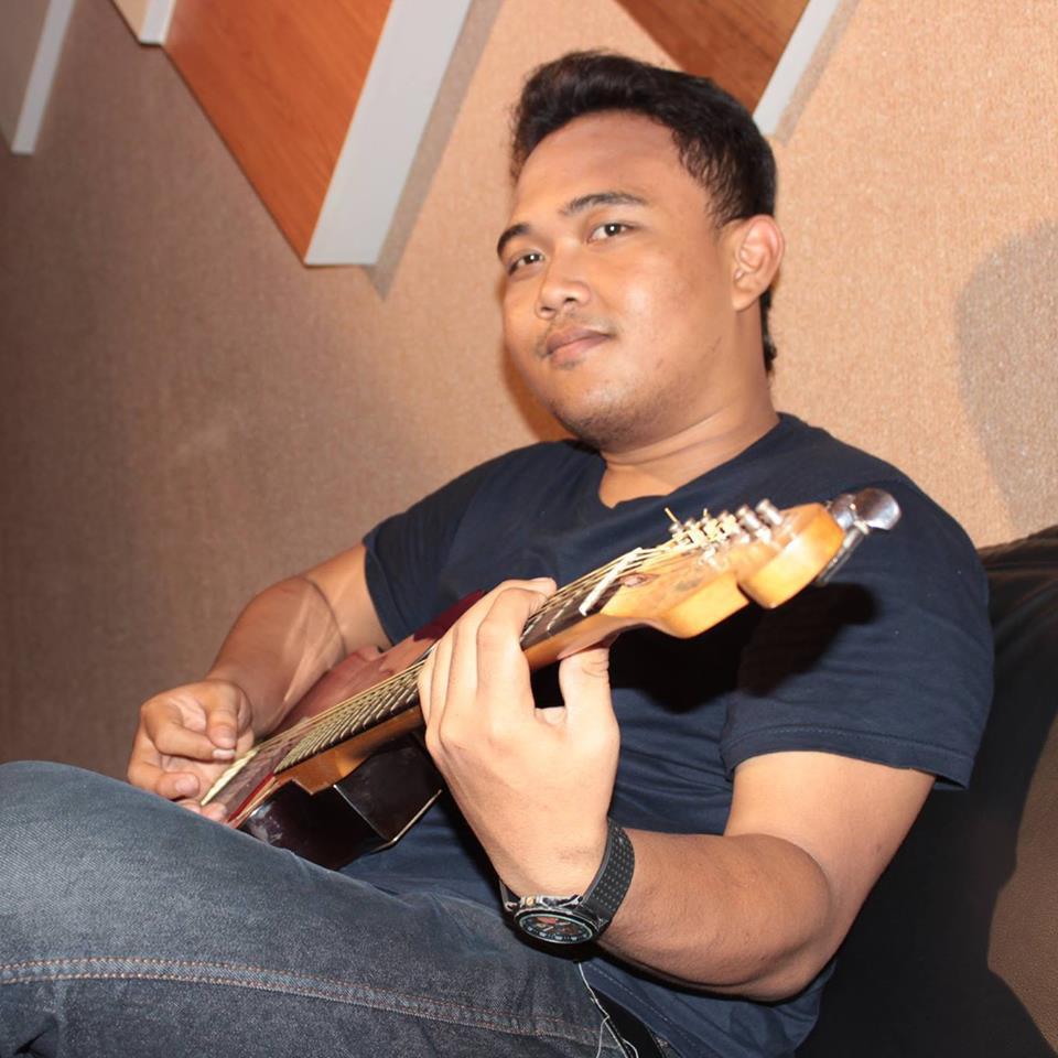 Freelance on Event Organizer|OnLine Shop @TokoBagus|Guitar Player on @BENICEDAYS|@Shangrila_band. Part of @kartarRWXI|Part of @kartar jagir|+6289654542313|