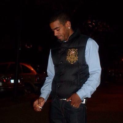 elmariel14's profile picture. 