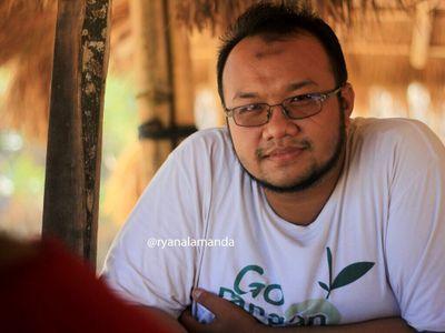 #GraphoParenting ***handwriting analyst, konselor dan pegiat dunia pendidikan yg senang fotografi*** #Masyarakat Relawan Indonesia #Gerakan Nasional Anti Miras