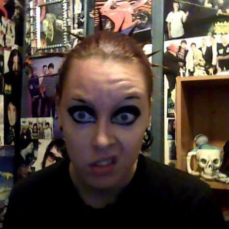 a7xhazeln's profile picture. Big Punk and Metal fan!!! Be the person you want to be, not the person everyone else wants you to be. Fuck Mainstream!! \m/