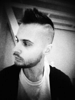 LiudasSurvila's profile picture. Android, Clean Code, Software Craftsmanship, UX, Fitness, Science.