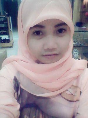 aprilliana3's profile picture. April || TANGERANG || 23-april-1994 ||