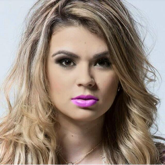 Brazilian Singer | Compositora | W3 Plus: Wagner Mendes | Direção: Deus