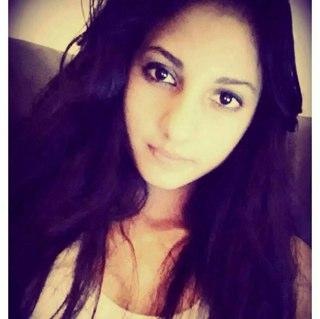 MelekReni's profile picture. 