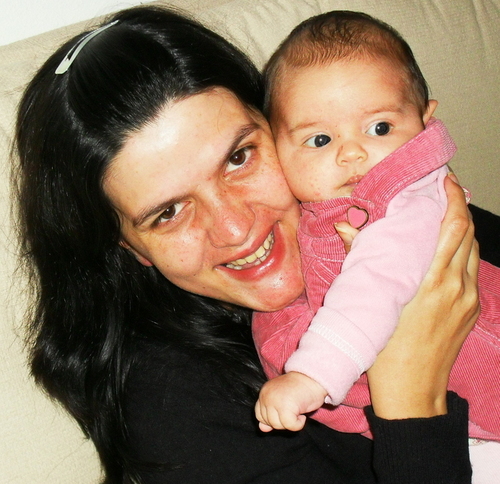 Hello...I´m Vera Viegas i live in Bombarral/Leiria...and i´m the mother of the beautiful Carolina.