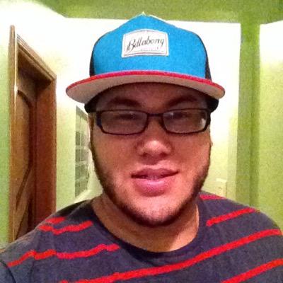 Os homens quando não são forçados a lutar por necessidade, lutam por ambição.