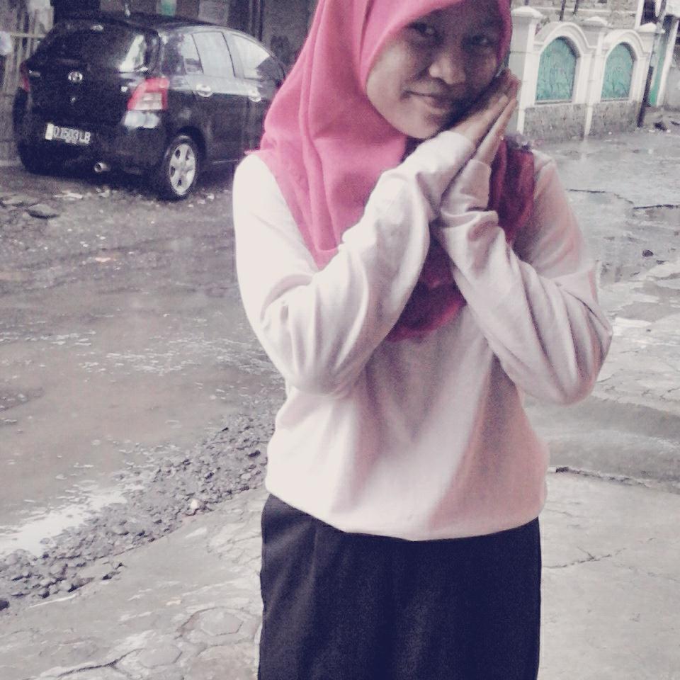 cantik itu relatif, namun yang gak relatif itu ya kreatif -___ huhaa