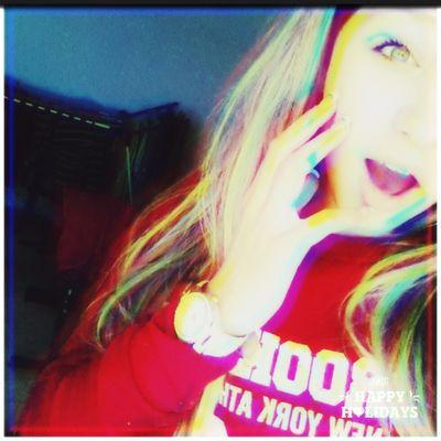 f12a1507f9c3419's profile picture. 