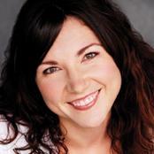 Voiceover Actor, adoring mommy of 2 littles, wife to a graphic designer & musician, a woman with gratitude in her heart and a curiosity towards every tomorrow.