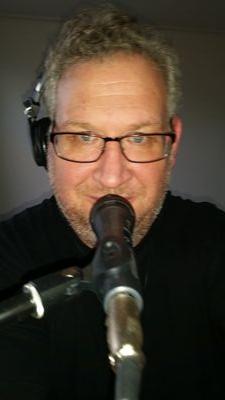 dj bij BXRADIO. de feel good internet radio.
uit Zeeland