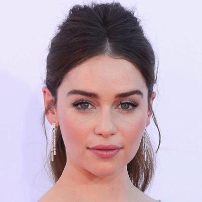 GovernessElaine's profile picture. Governess to @Marquis_Ternay and @MarieDeTernay's children. A busy life I lead doing what I love. {RP21+}