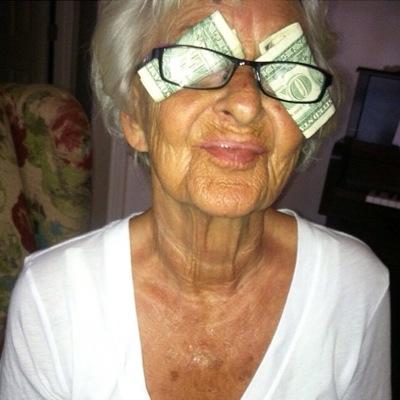 mama_mfkn_MiA's profile picture. dress nice ; look mean ... dont fuck wit alot of people