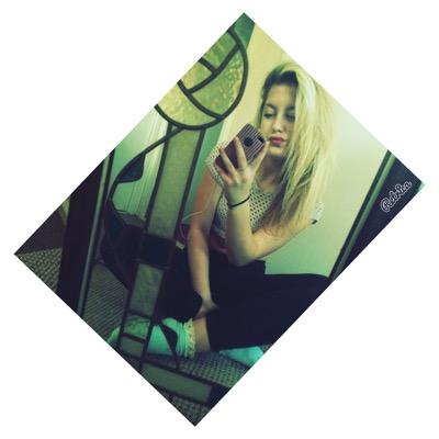 ✌️