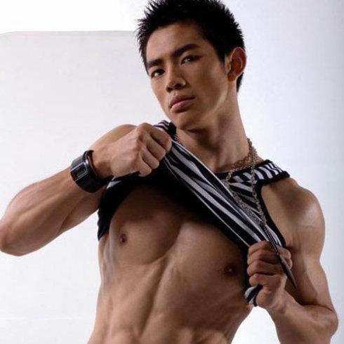 2012 ATV http://t.co/OqJWLvnXaF  champion,actor，model,Fitness Trainer，I am gay,I am bottom, I like big cock,fuck me。。。