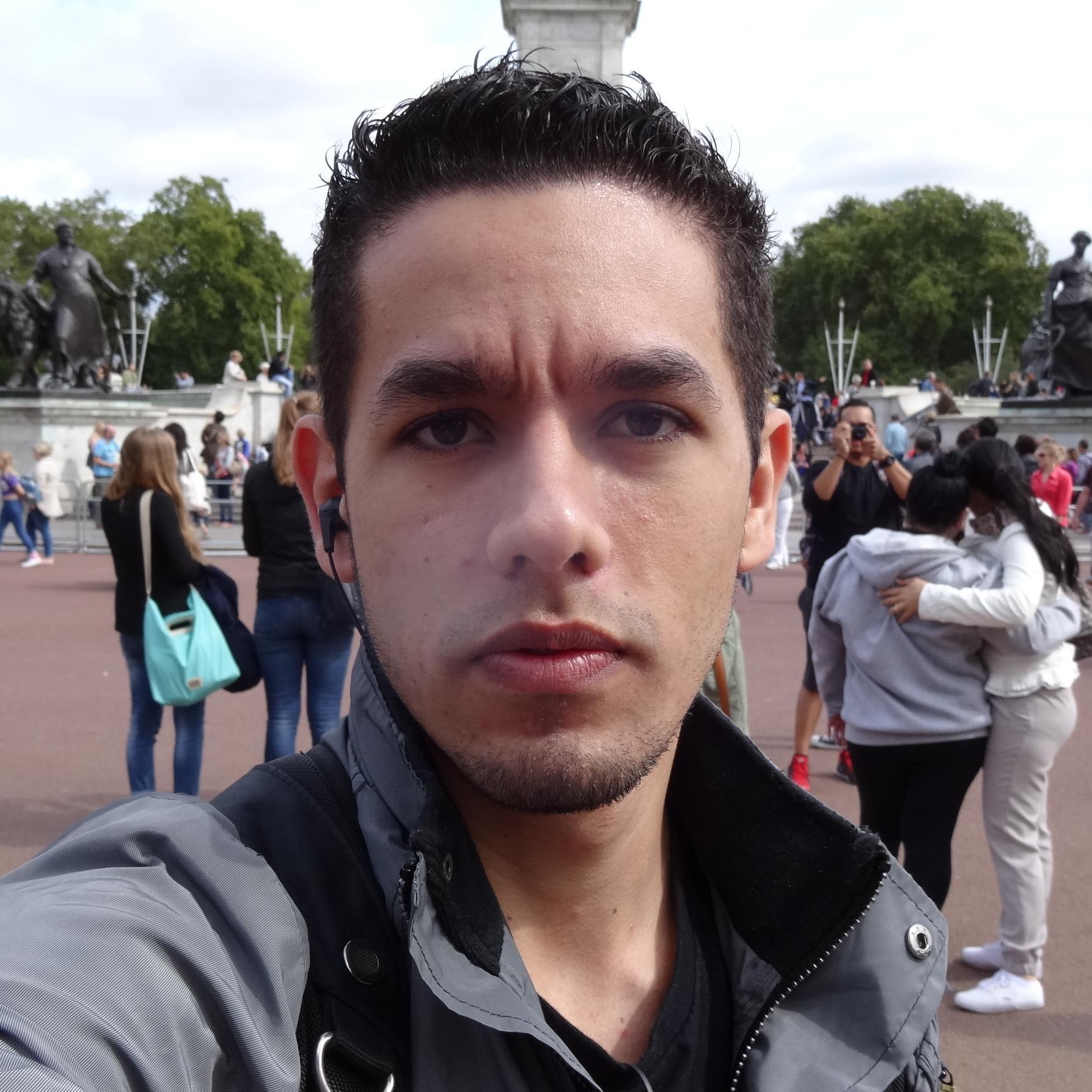 Software developer, gamer and board-games lover.