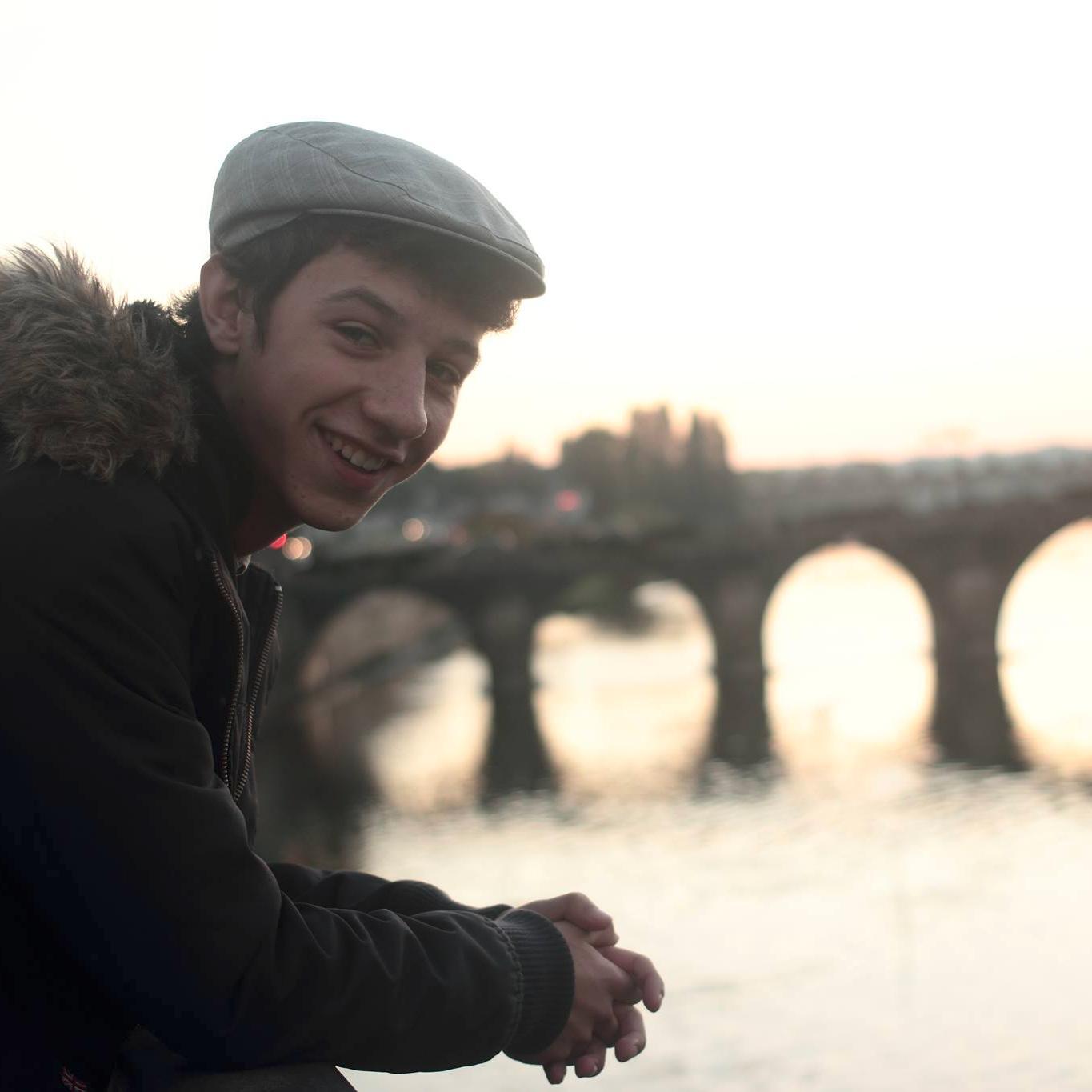 ____Amateur de film amateur____ _______Perdu d'avance________ _________Crew-stacé_________