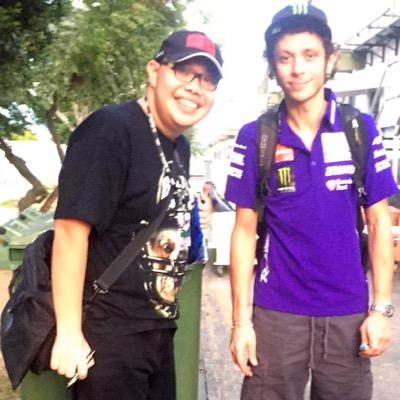 nice guy who live in a peacefully small Semarang City Indonesia. a food hunter‼ keep smiling & trust in GOD‼ MotoGP enthusiast #VR46