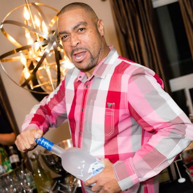 Delphunkey's profile picture. aka. Richard Grandé, six feet tall, and blackalicious, yum.