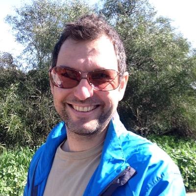 הבעלים של האולפן הכלכלי - סוכנות לפיתוח  תוכן ושיווק דיגיטלי. לשעבר עיתונאי ועורך בדה מרקר