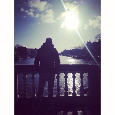 AdrienAlvares's profile picture. Etudiant Communication & Évènementiel 
20  ans  et  toutes  ses  dents .
