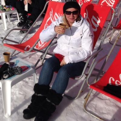 Originally from London, living in The South of France with my wonderful family Instagram - debsholt