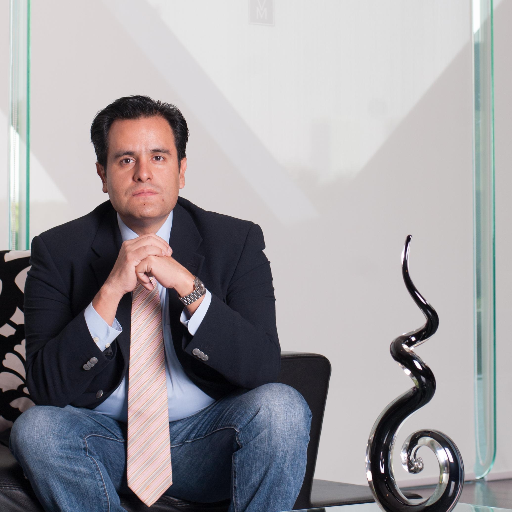 rsantoyoo's profile picture. 