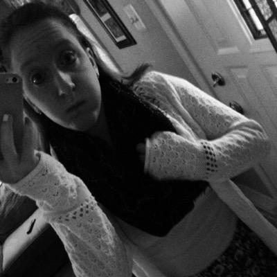 L_Laurenn99's profile picture. “Tweeter” 👋