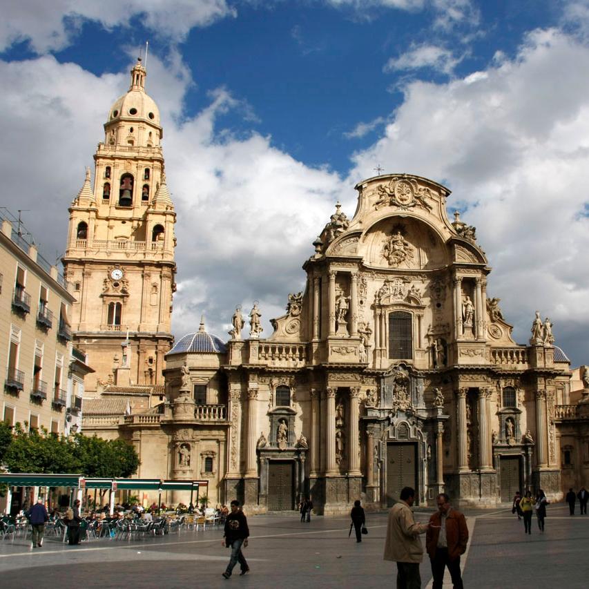 Twitter dirigido hacia un público joven y liberal con ganas de aprovechar el momento. Próximas quedadas organizadas en Murcia, iremos informando...