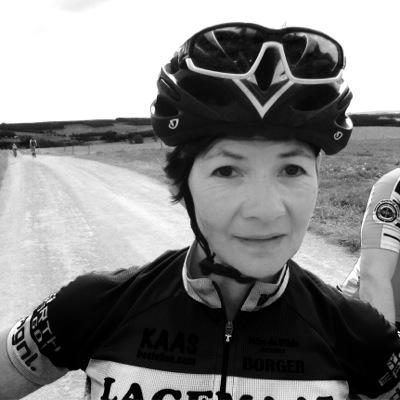 Brenda_Daanen's profile picture. Mum of Laura, Gwen & Roy | Happy with Wouter ❤️cycling | works@begaspecialtools | initiator of WOW Heerde ladies cycling team