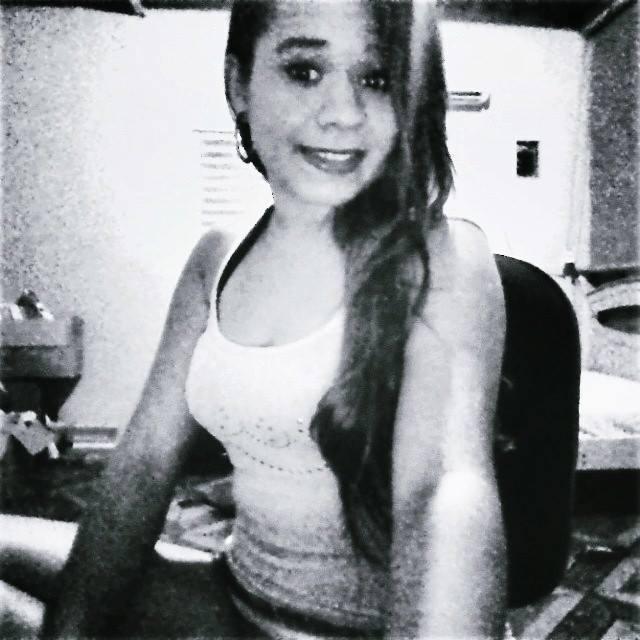 - Corinthiana, Boba, Amo Abraços Verdadeiros, Amo pessoas que me fzm perder a nossão de tempo, amo a mim msm e tudoo oq me rodeia